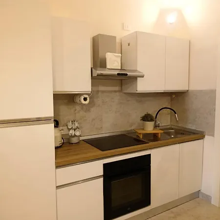 Vesuvio House appartamento indipendente e centrale-3